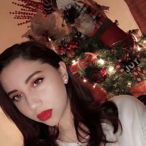 Meet your Posher, Fabiola